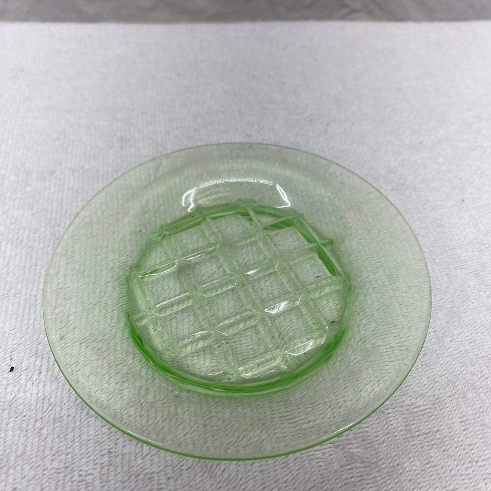 Vintage Green Depression Glass Waffle Pattern Saucer Small Plate 4.5 Inch